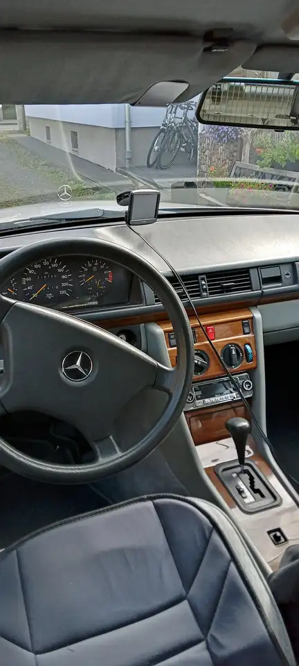 Mercedes-Benz E 200 TE S124, Tüv neu, Autom., Neuteile, foto 6