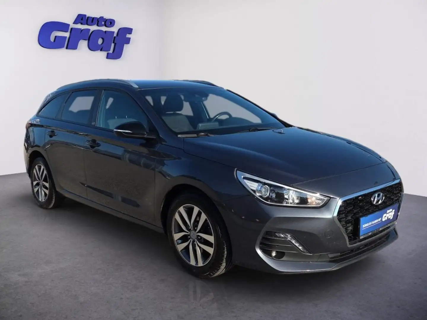 Hyundai i30 CW 1,0 T-GDI GO! Grau - 2