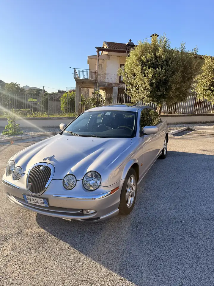 Jaguar S-Type 3.0 V6 Executive, foto 1
