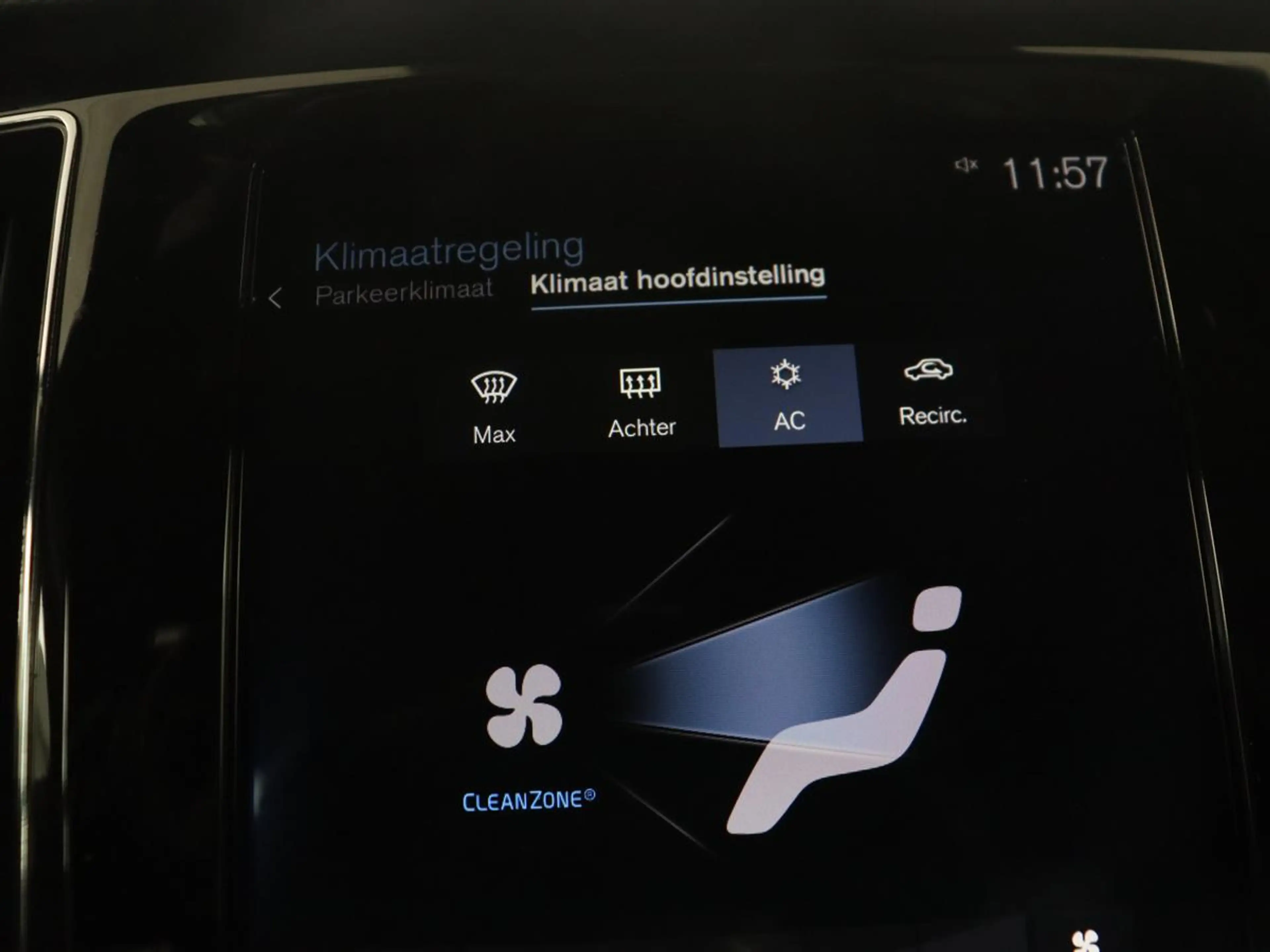 Volvo S60 2.0 T4 R-Design | Stoelverwarming | LED | Navigati — photo 28