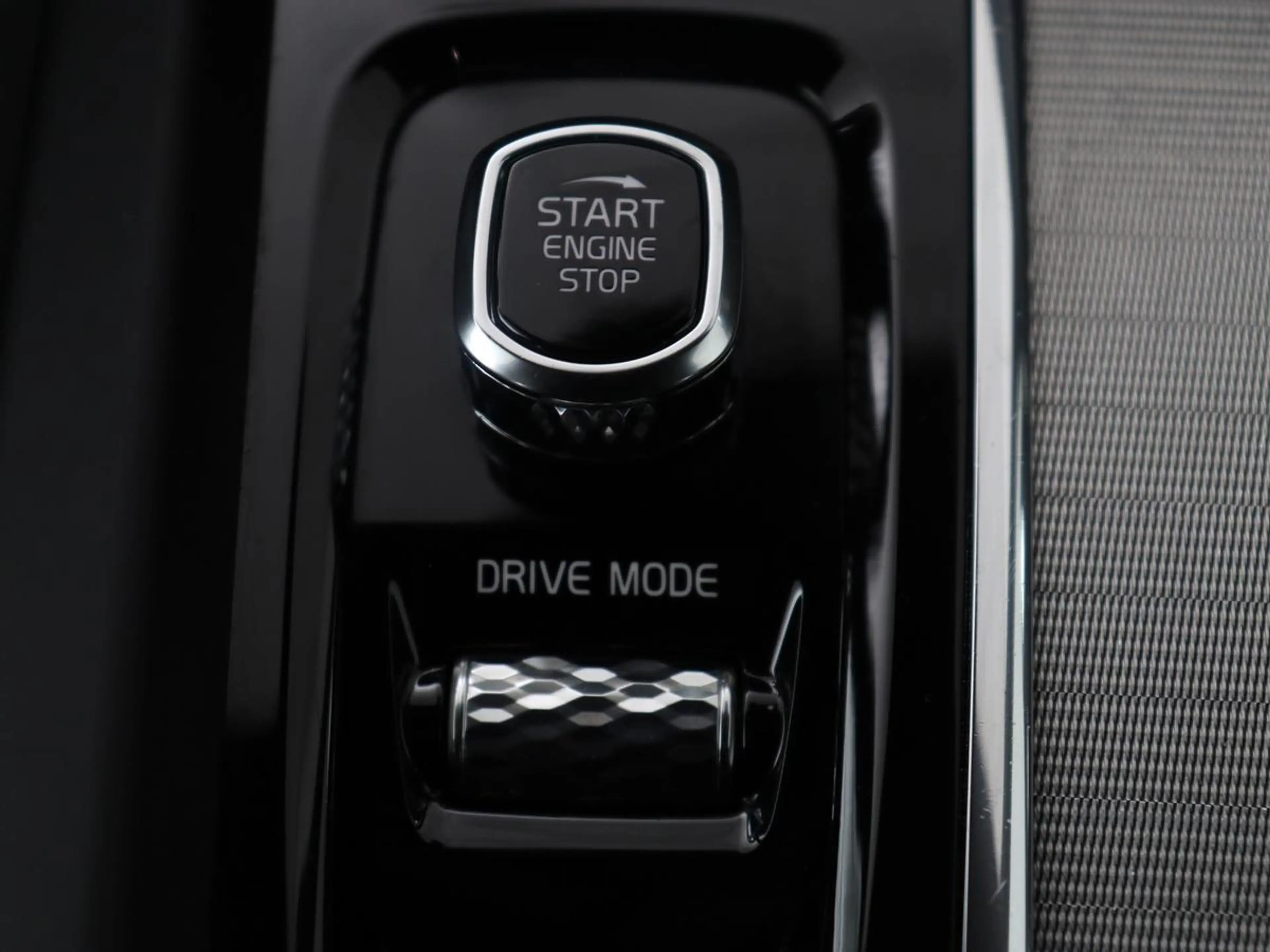 Volvo S60 2.0 T4 R-Design | Stoelverwarming | LED | Navigati — photo 27