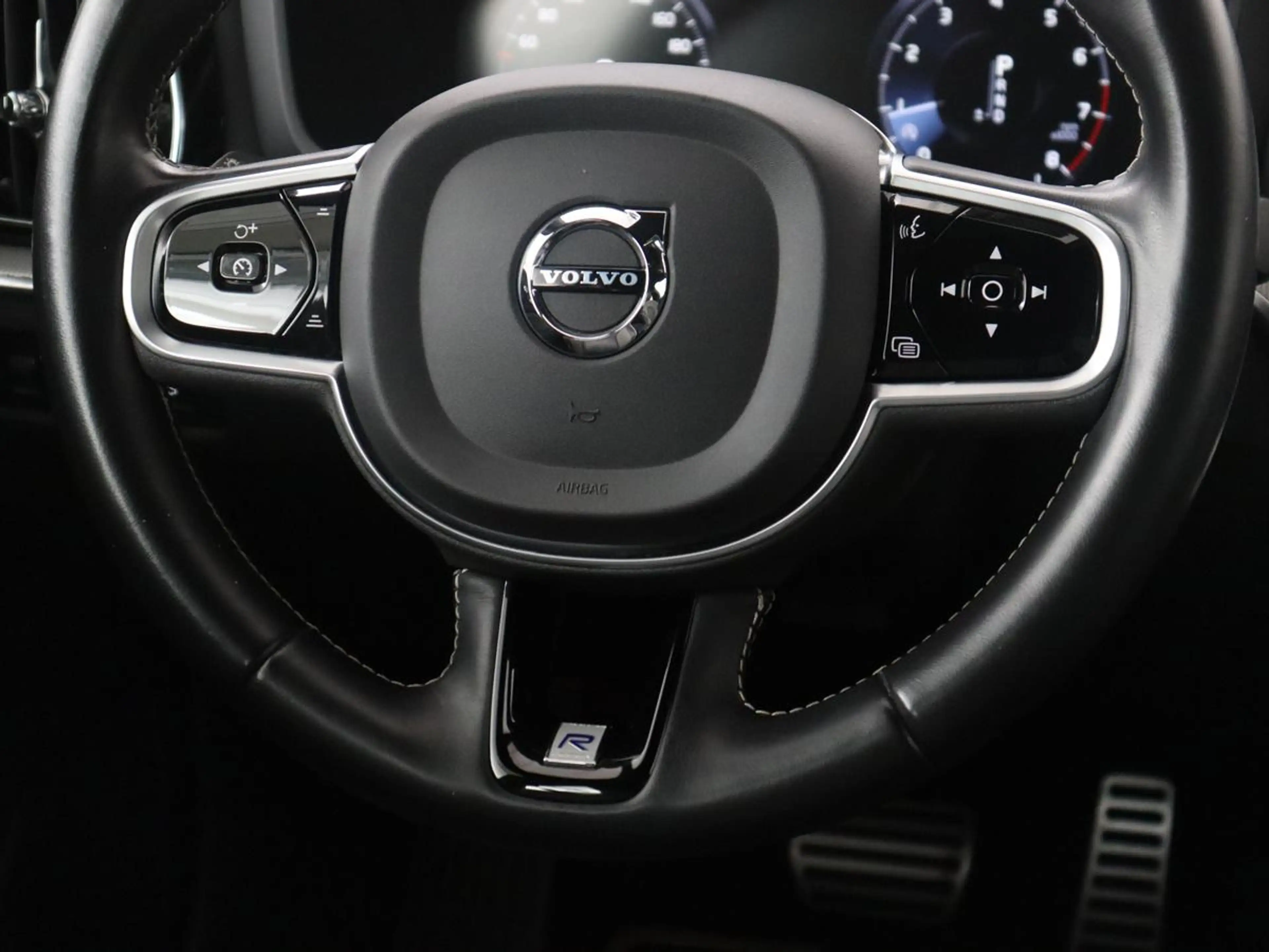Volvo S60 2.0 T4 R-Design | Stoelverwarming | LED | Navigati — photo 9