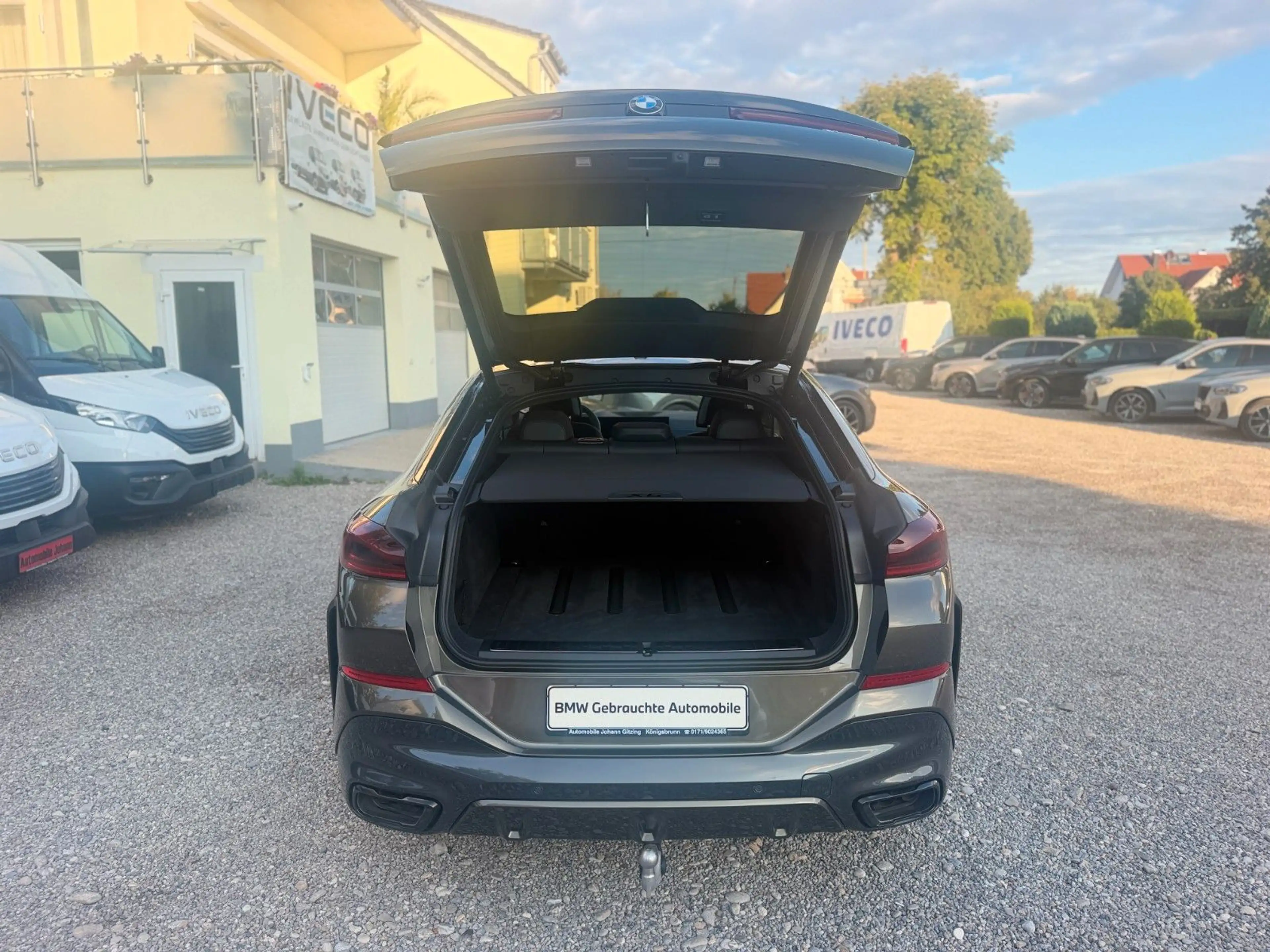 BMW X6 40i xDrive M Sport Pro Iconic Pano H&K AHK 22 — photo 11