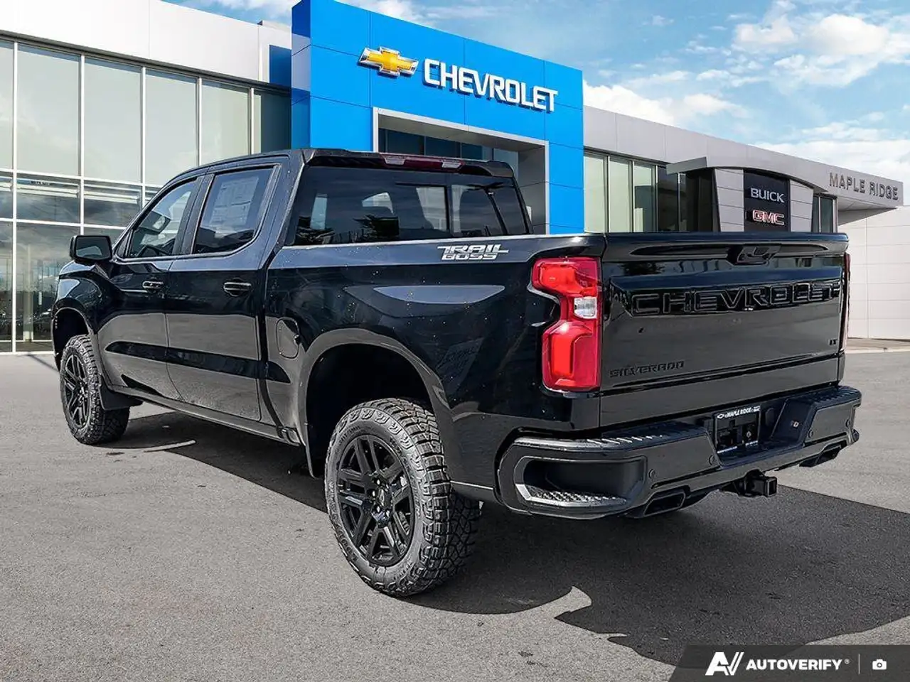 Chevrolet Silverado 1500 снимка Chevrolet Silverado 1500