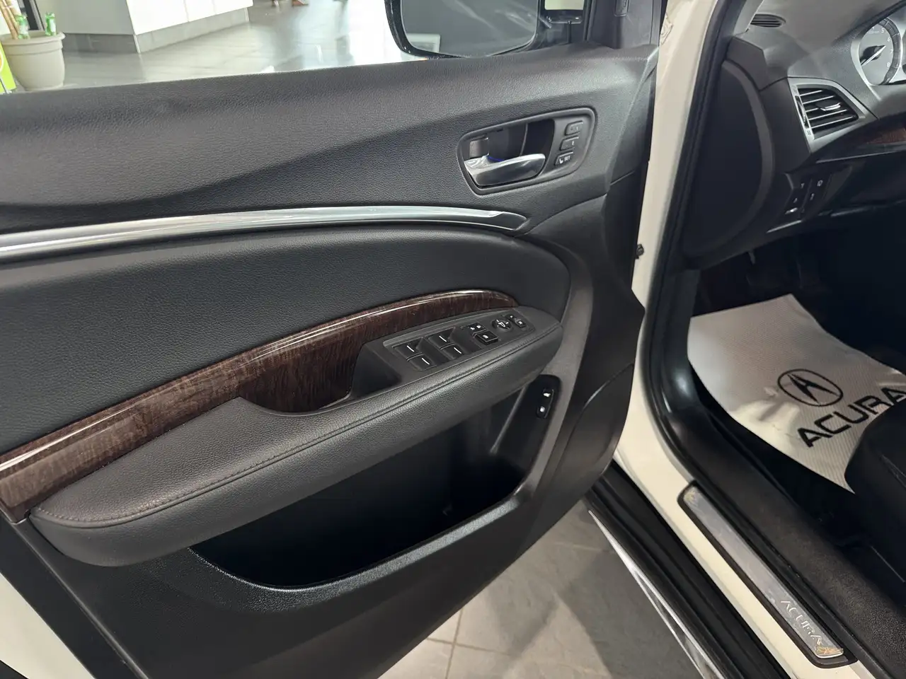 Acura MDX снимка Acura MDX