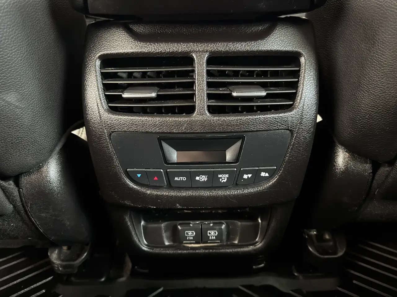Acura MDX снимка Acura MDX
