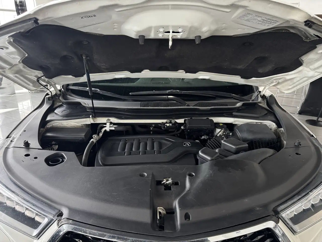 Acura MDX снимка Acura MDX