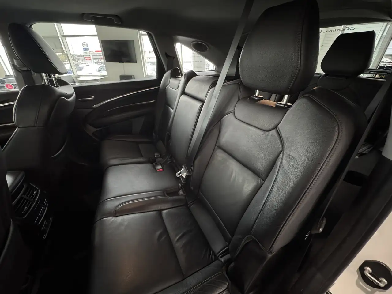 Acura MDX снимка Acura MDX