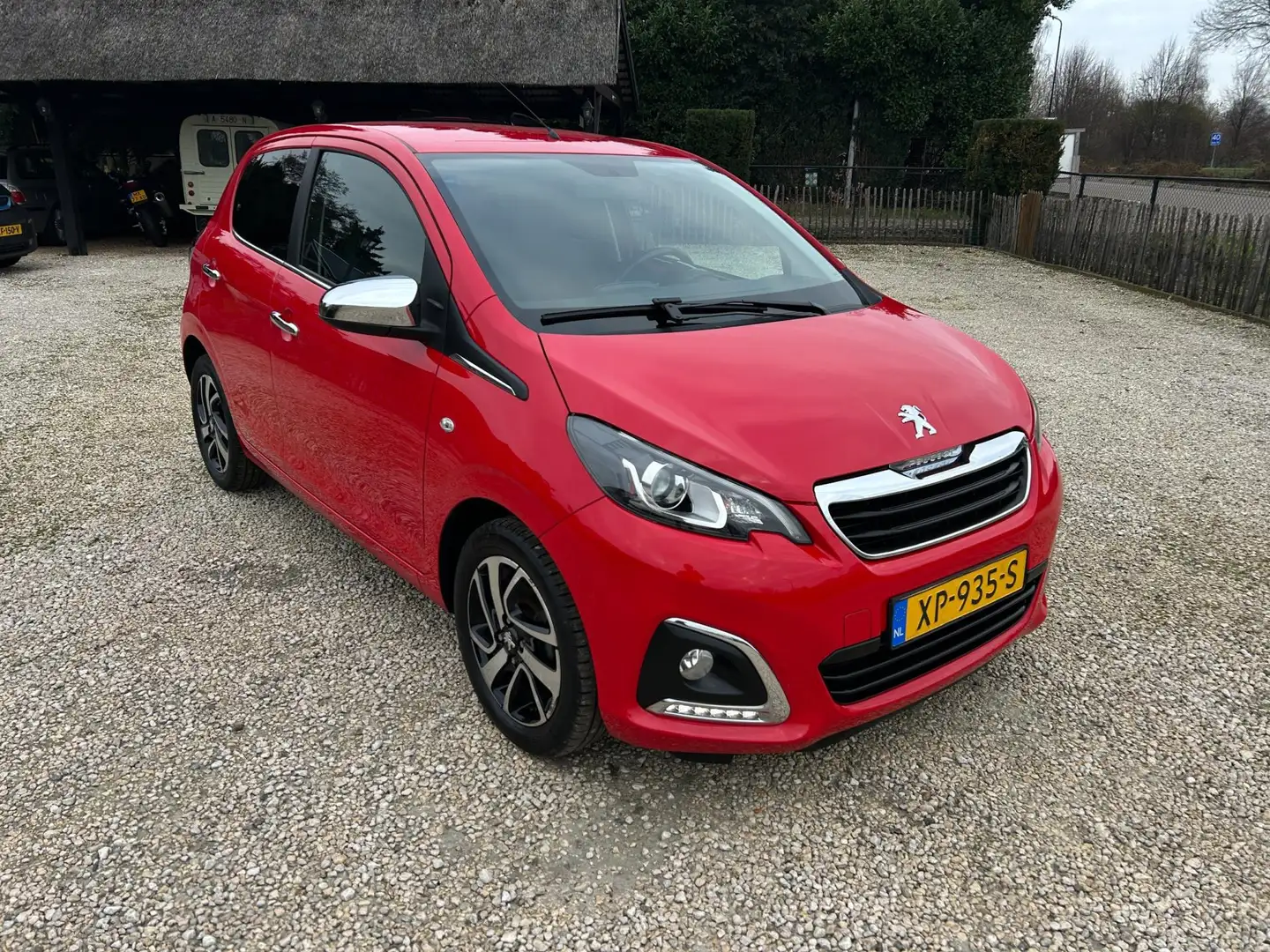 Peugeot 108 1.0 e-VTi Allure ECC, Camera, Apple Carplay Rot - 2