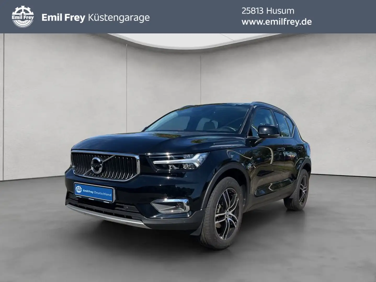 Volvo XC40 XC40 T3 Geartronic Momentum Pro NAVI RFK SHZ LED Zwart - 1