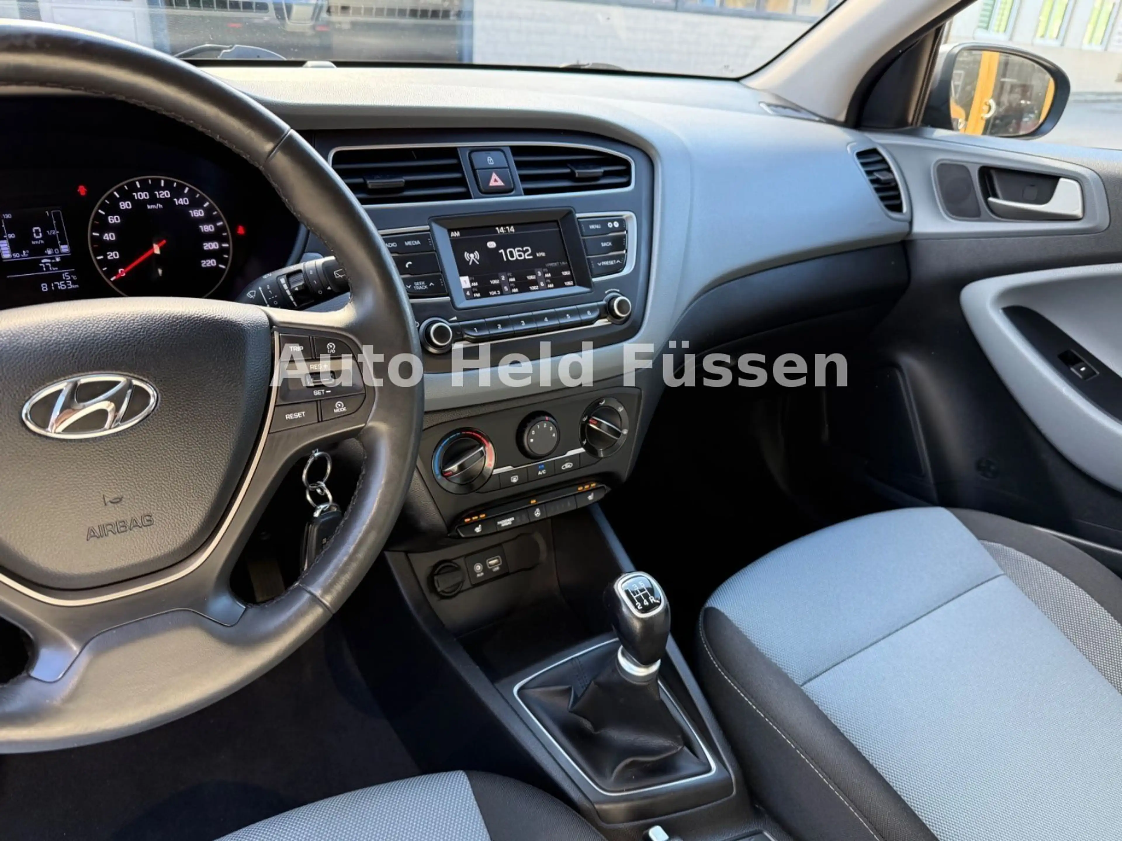 Hyundai i20 Trend Klima Tempomat Shz TÜV 10.27 — photo 15
