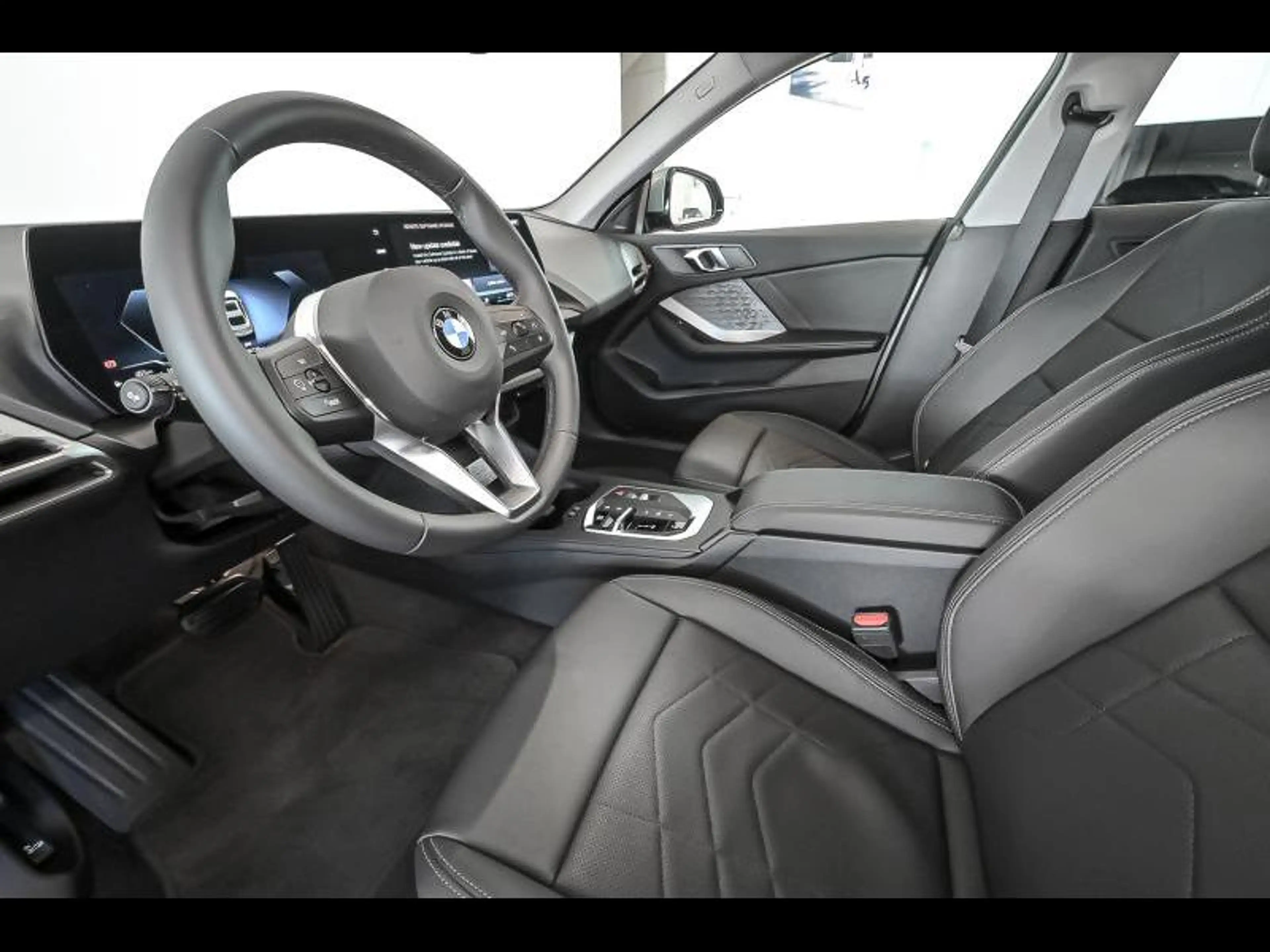 BMW 216 i Gran Coupé - Msport Design | Comfort | Pano | L — photo 6