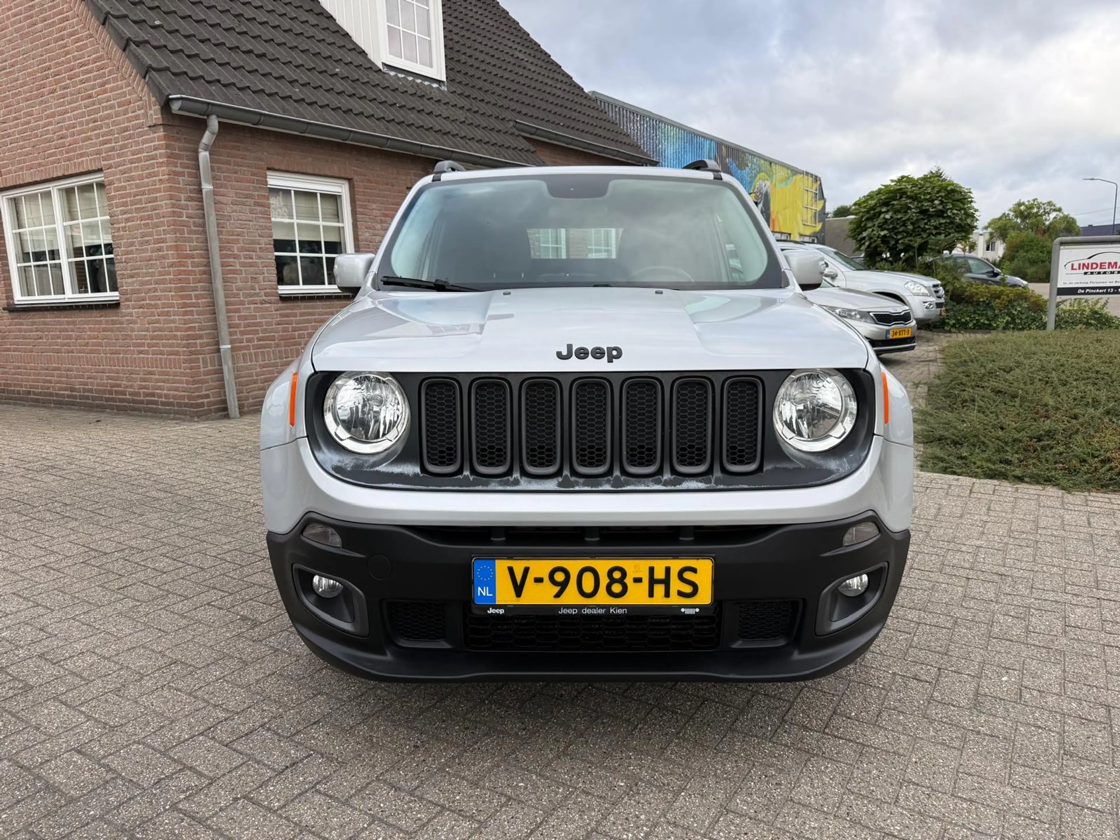 Jeep Renegade 1.4 MultiAir Longitude Airco Navigatie grijs kente — photo 13