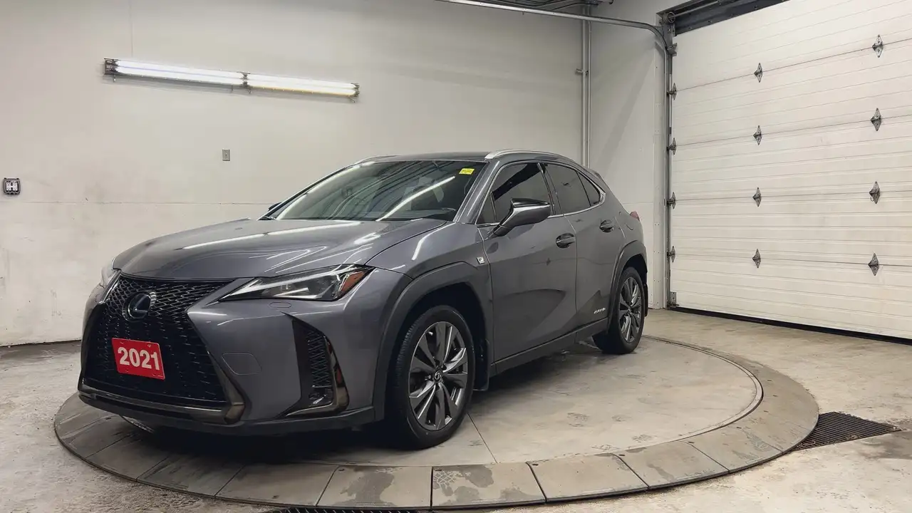 Lexus UX снимка Lexus UX