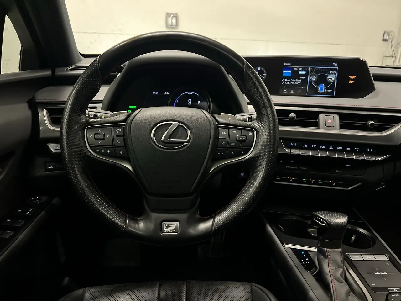 Lexus UX снимка Lexus UX