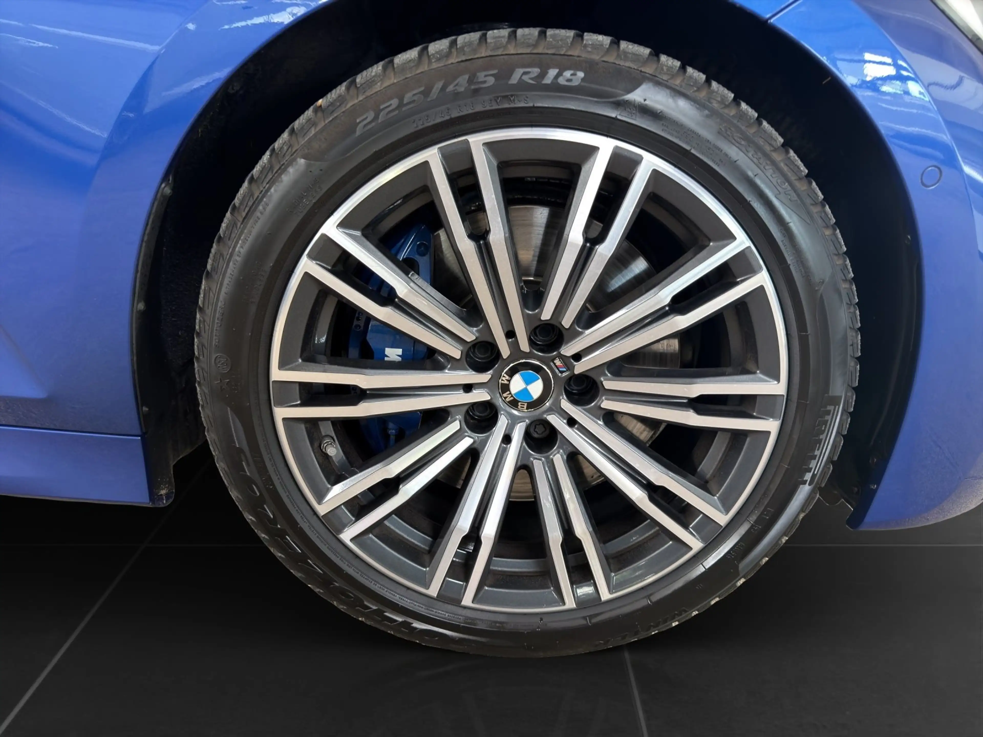 BMW 330 i Limousine / HK Sound/ M Sport / Head-Up — photo 8