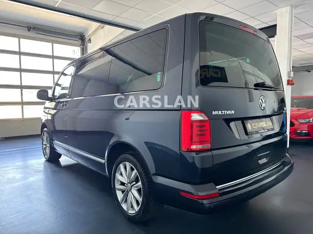Volkswagen Multivan view 13