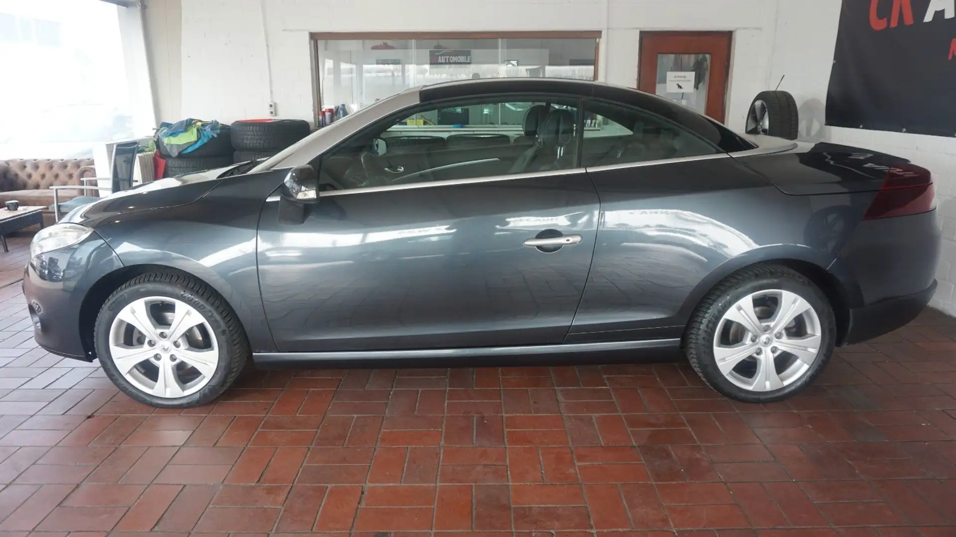 Renault Megane III Cabrio Dynamique KLIMA SHZ PDC 2-HAND Gris - 2