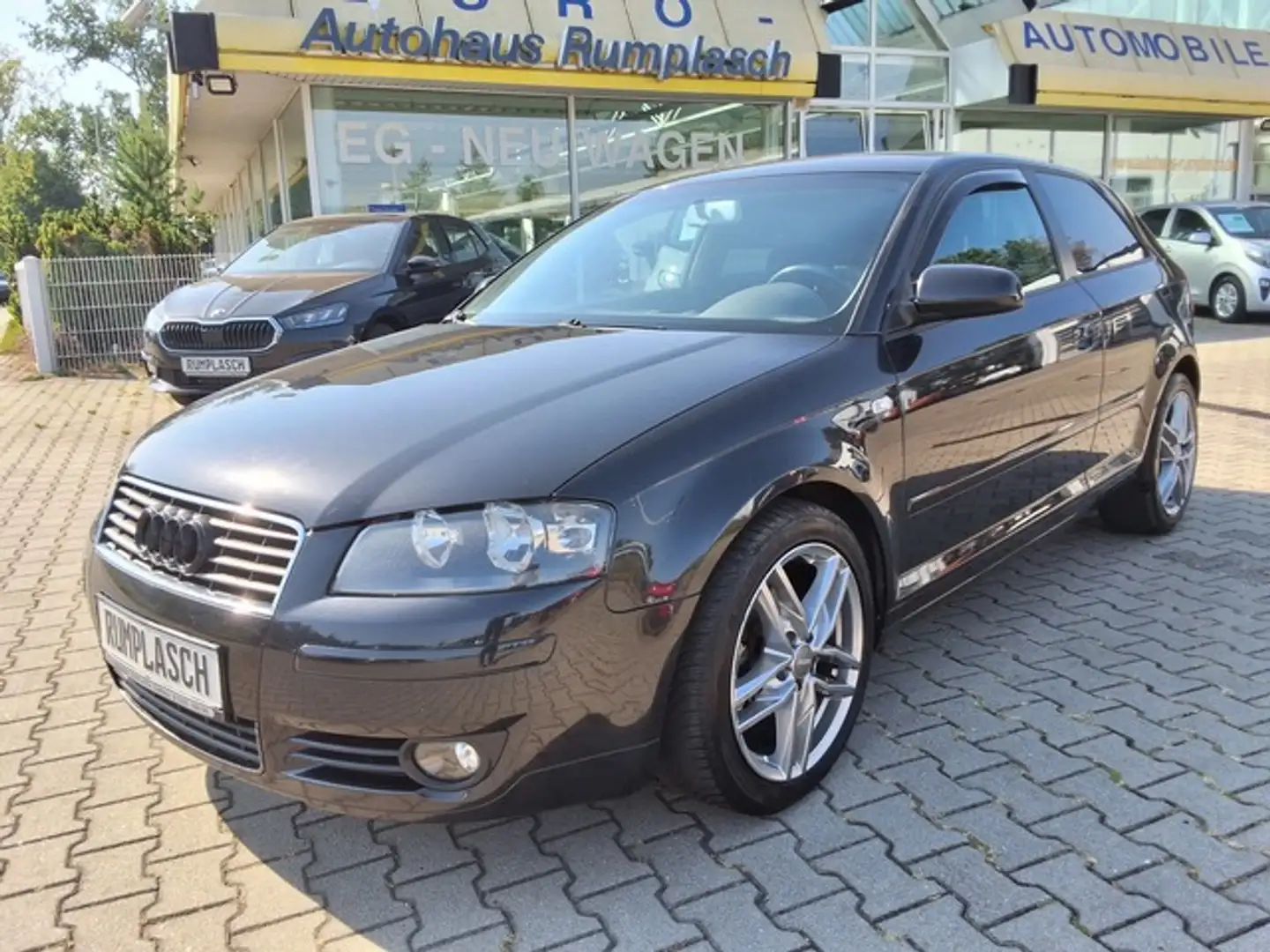 Audi A3 2.0 TDI Ambition Klimaaut. Allwetterräder Ambitio Black - 2