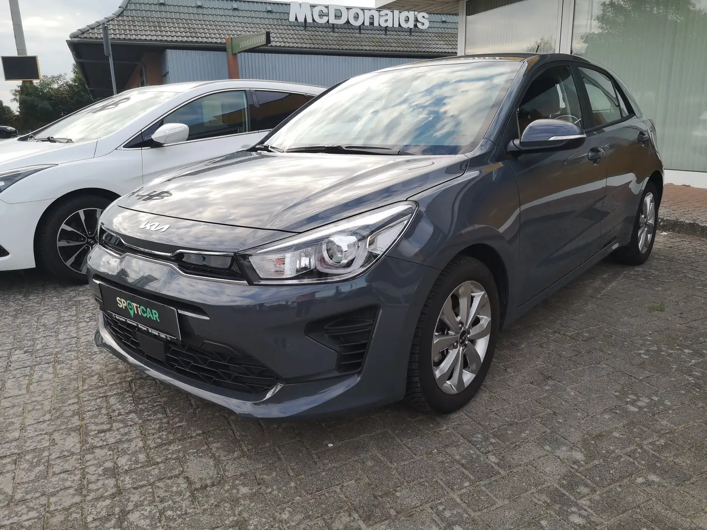 Kia Rio Vision - Sitzheizung, DAB, Connectivity-Paket, RFK Grau - 1
