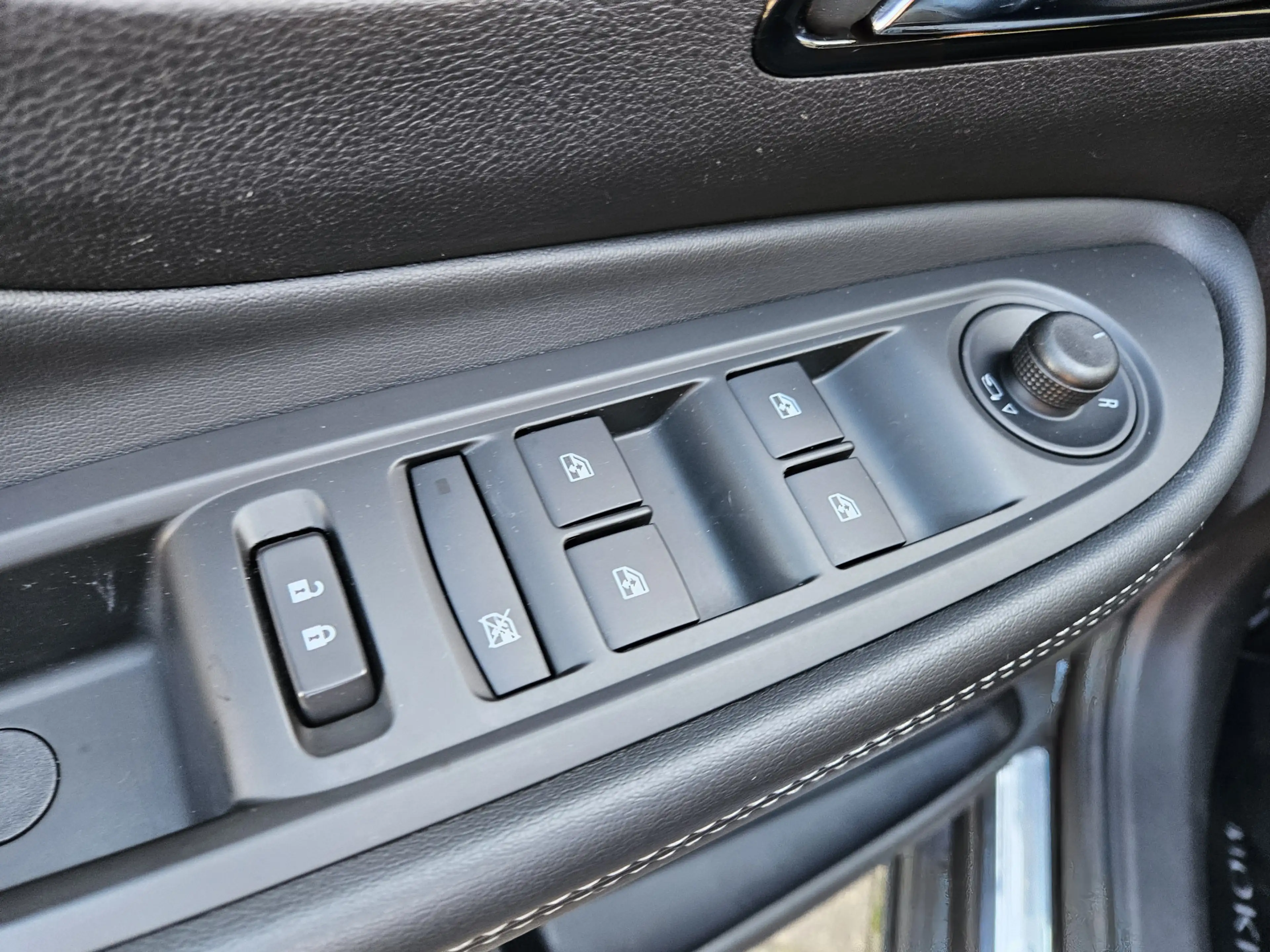 Opel Mokka X 1.4 Turbo Innovation — photo 7