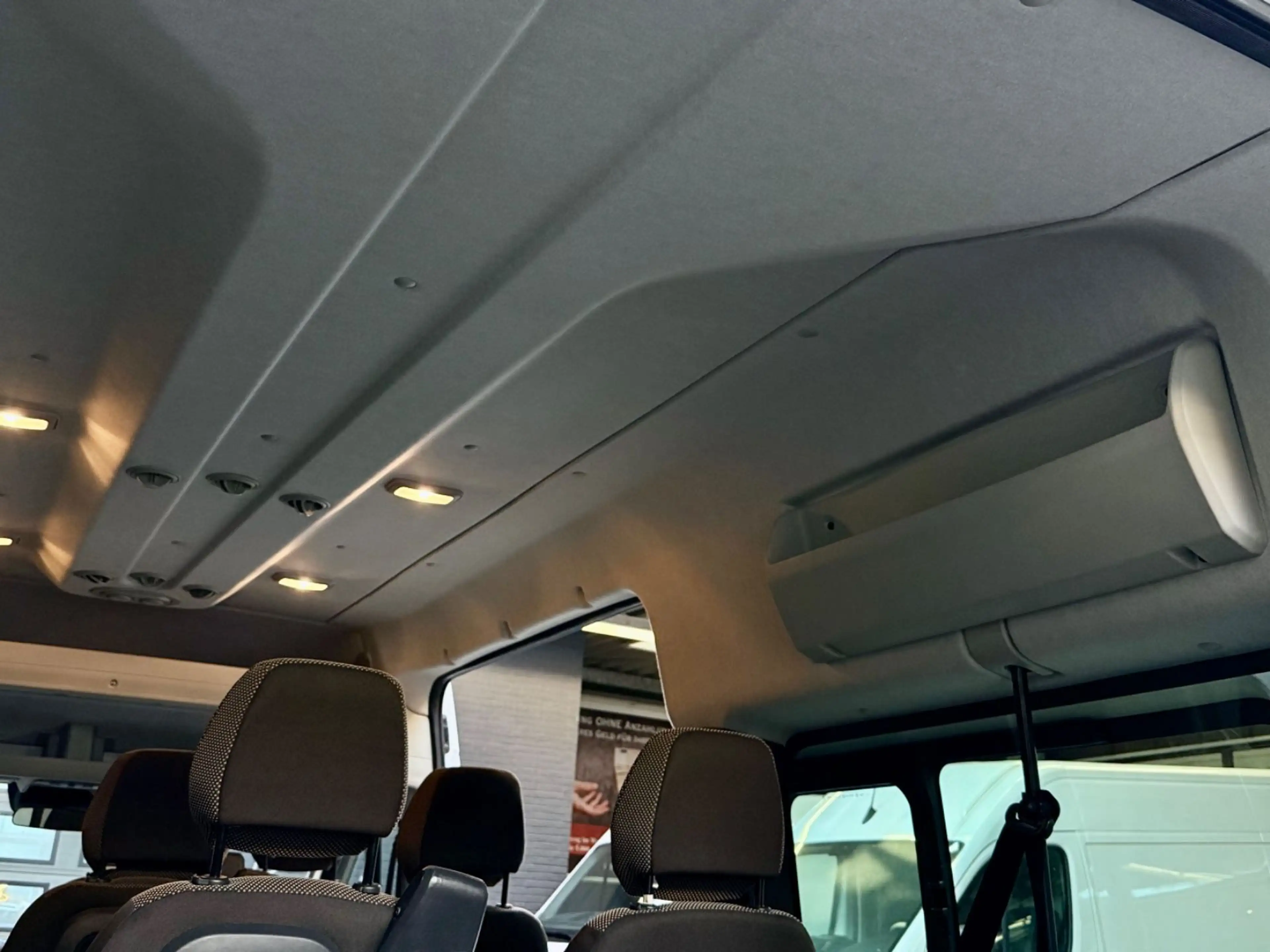 Peugeot Boxer 2.2 HDi L2H2 BUS 9-SITZER KLIMA CAM NAVI — photo 14