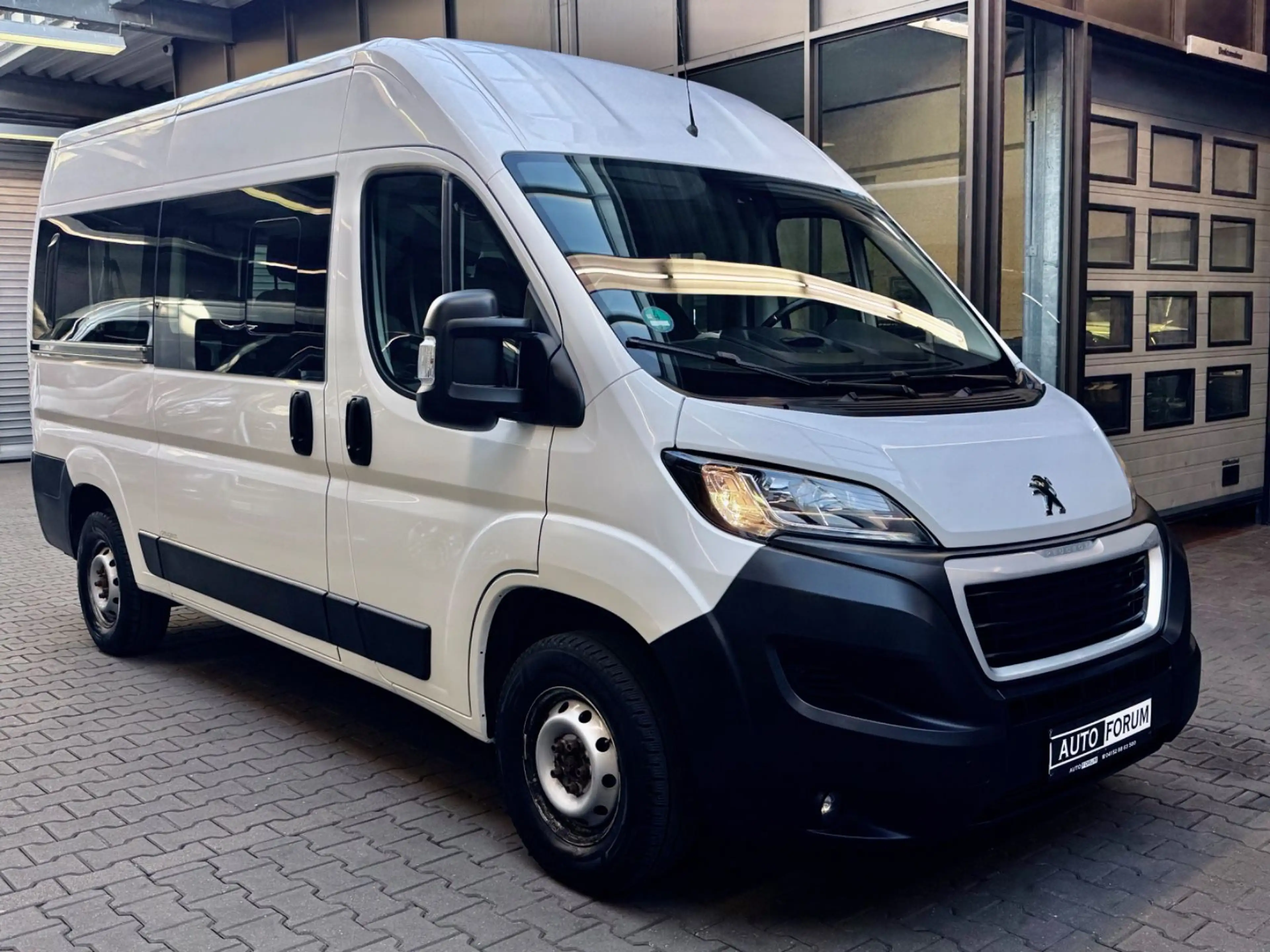 Peugeot Boxer 2.2 HDi L2H2 BUS 9-SITZER KLIMA CAM NAVI — photo 2