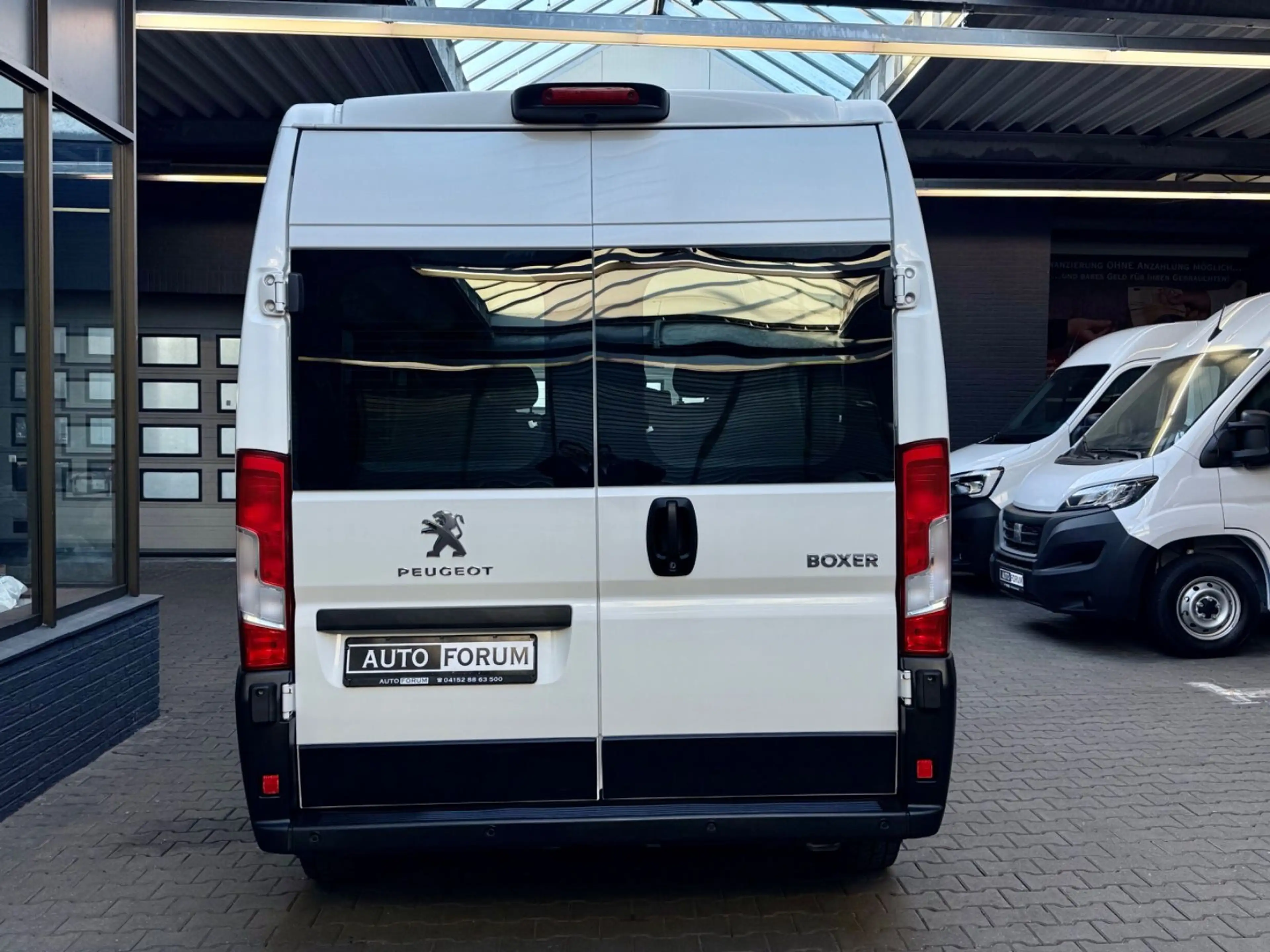 Peugeot Boxer 2.2 HDi L2H2 BUS 9-SITZER KLIMA CAM NAVI — photo 10