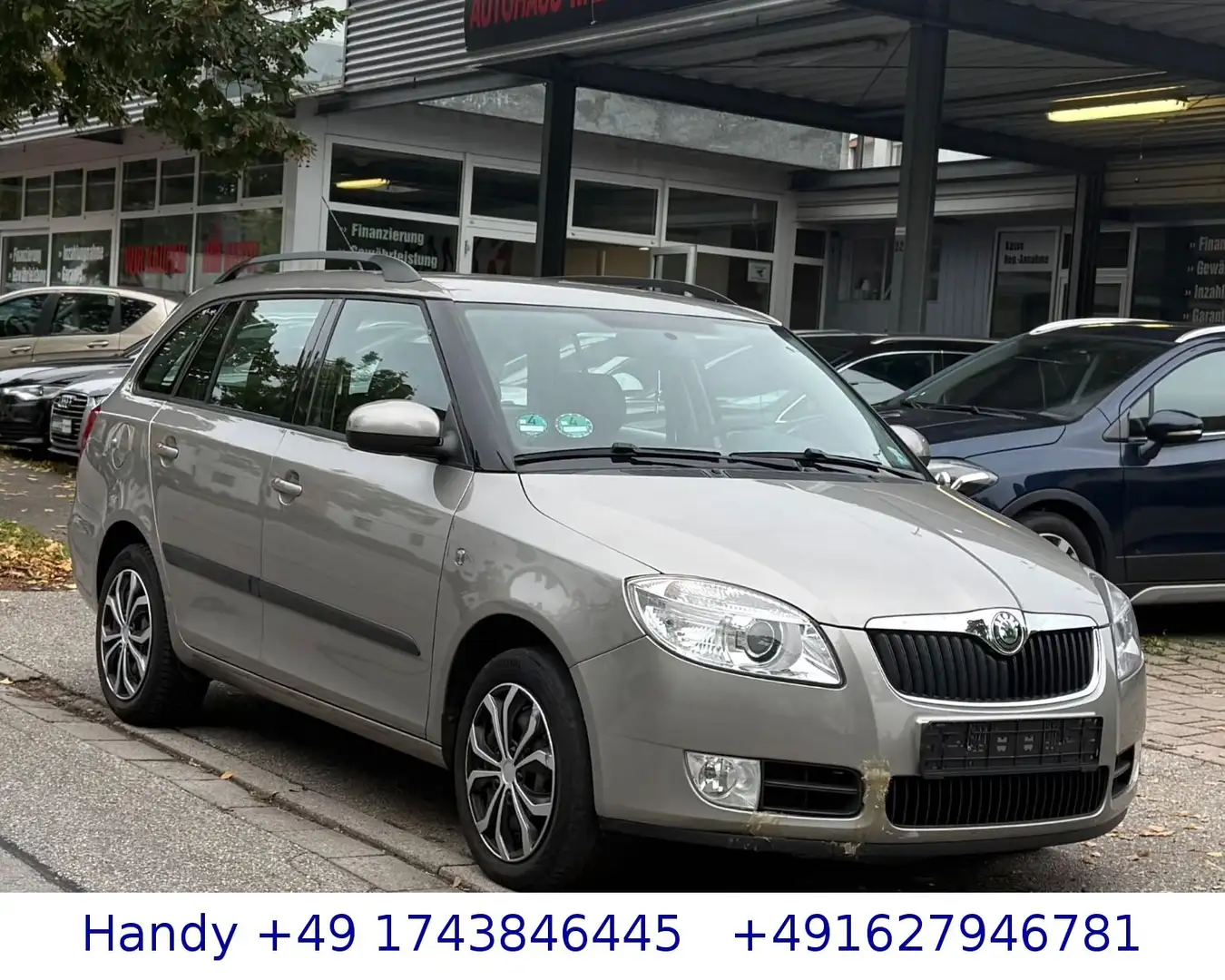 Skoda Fabia Combi 1.6i Ambiente Automatik/TÜV NEU/SHZ Béžová - 1