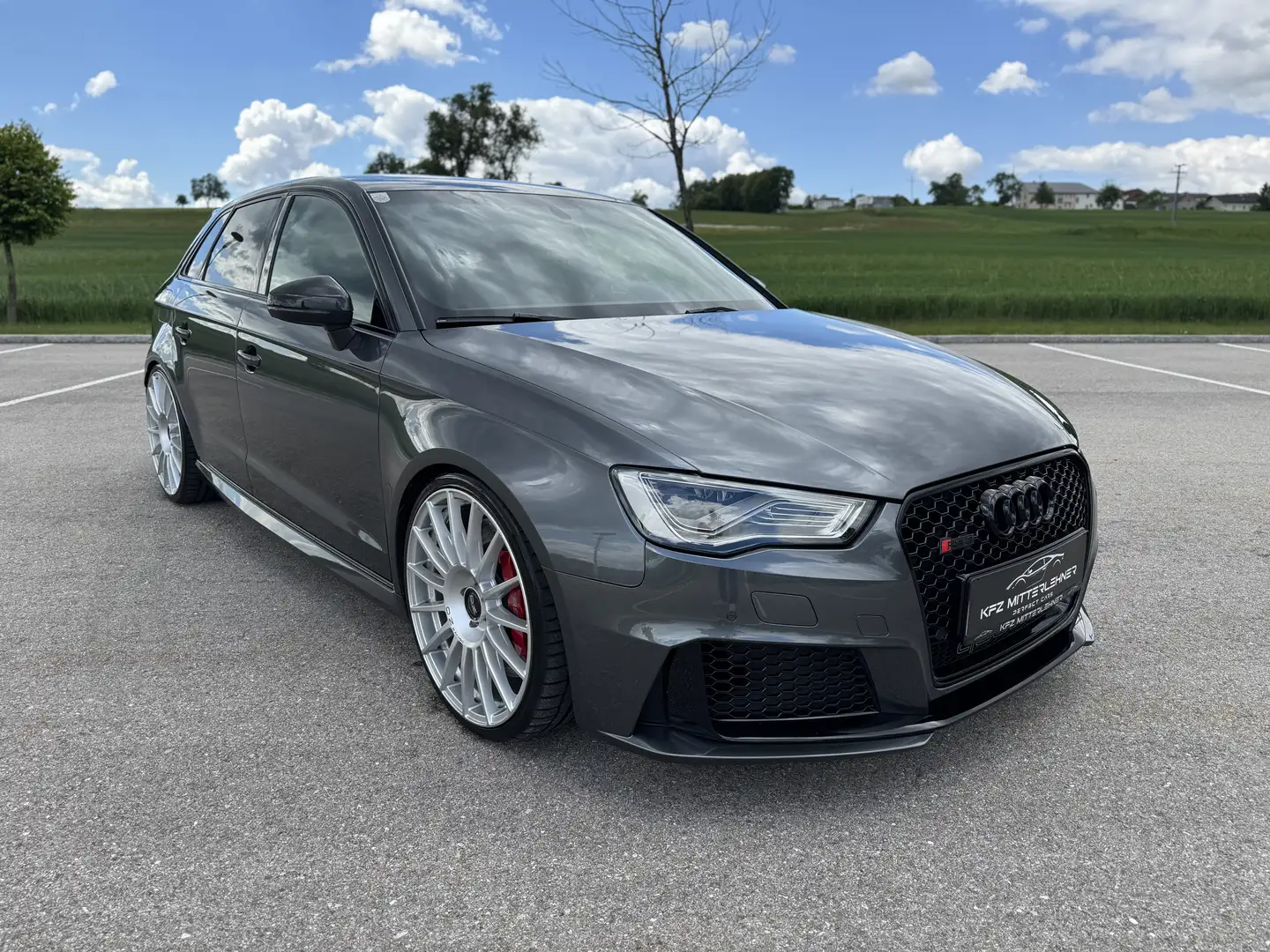 Audi RS3 SB 2,5 TFSI quattro S-tronic !! NEUWERTIG !! - 2