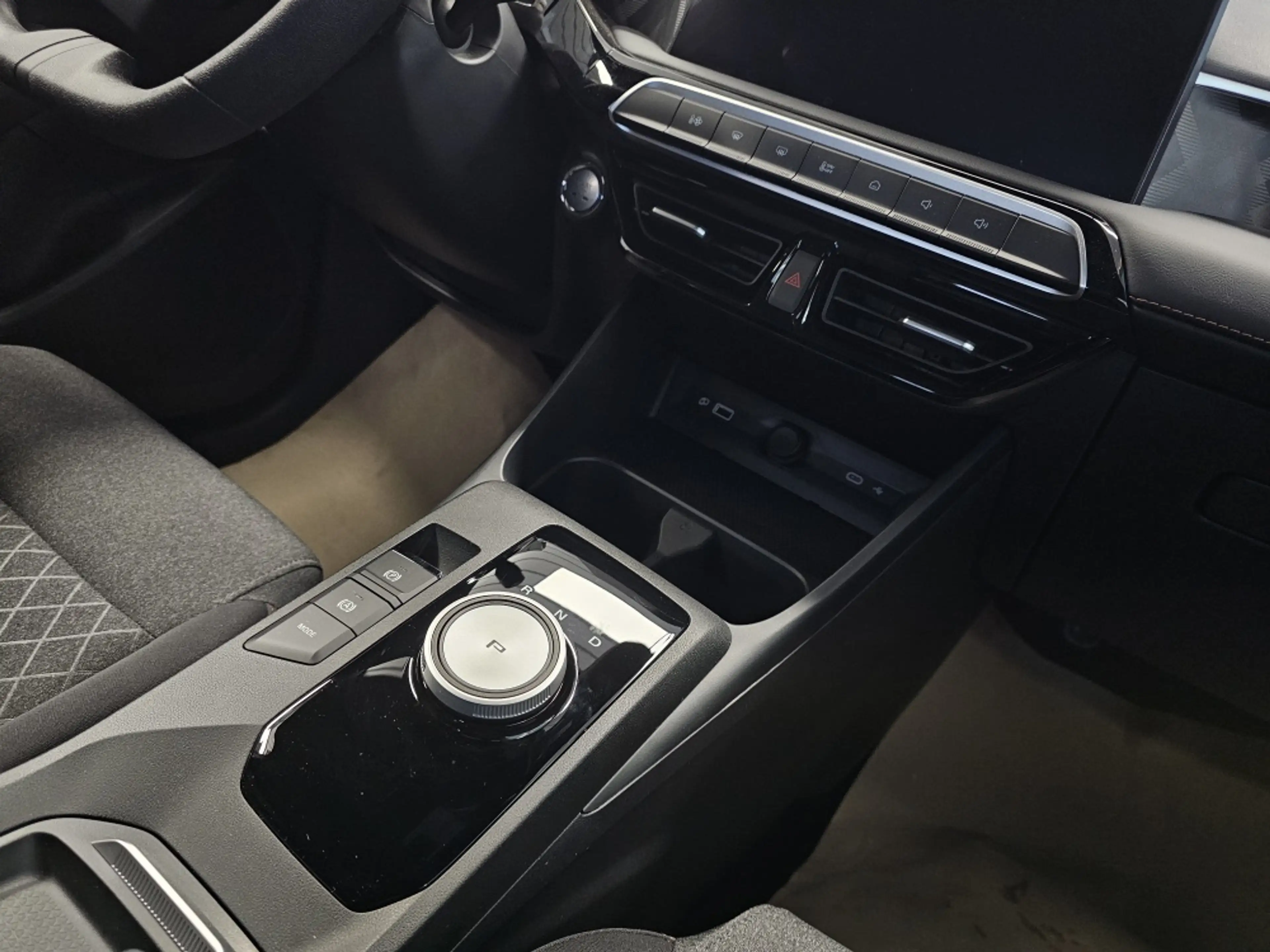 MG MG3 Comfort Navi,ACC,Climatr,Alu,PDC+Kamera — photo 8