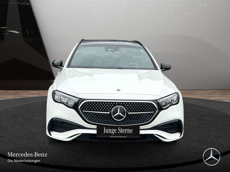 Mercedes-Benz E 220 d T AMG Pano Distr+ LED AHK Night Kamera PTS — photo 3