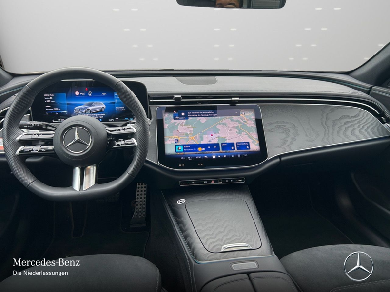 Mercedes-Benz E 220 d T AMG Pano Distr+ LED AHK Night Kamera PTS — photo 13