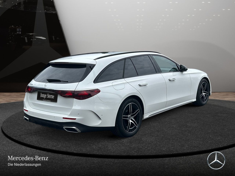 Mercedes-Benz E 220 d T AMG Pano Distr+ LED AHK Night Kamera PTS — photo 8