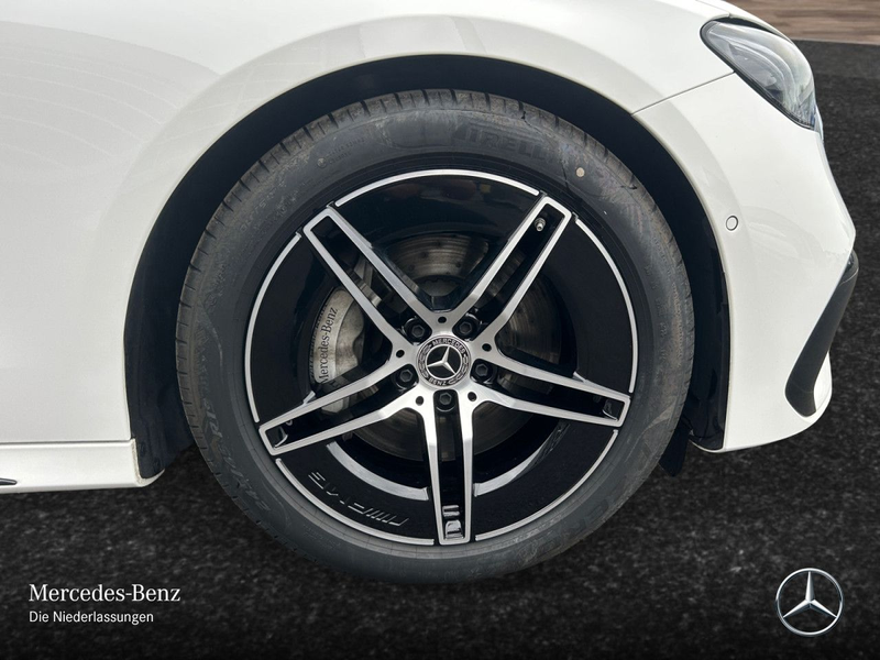 Mercedes-Benz E 220 d T AMG Pano Distr+ LED AHK Night Kamera PTS — photo 6