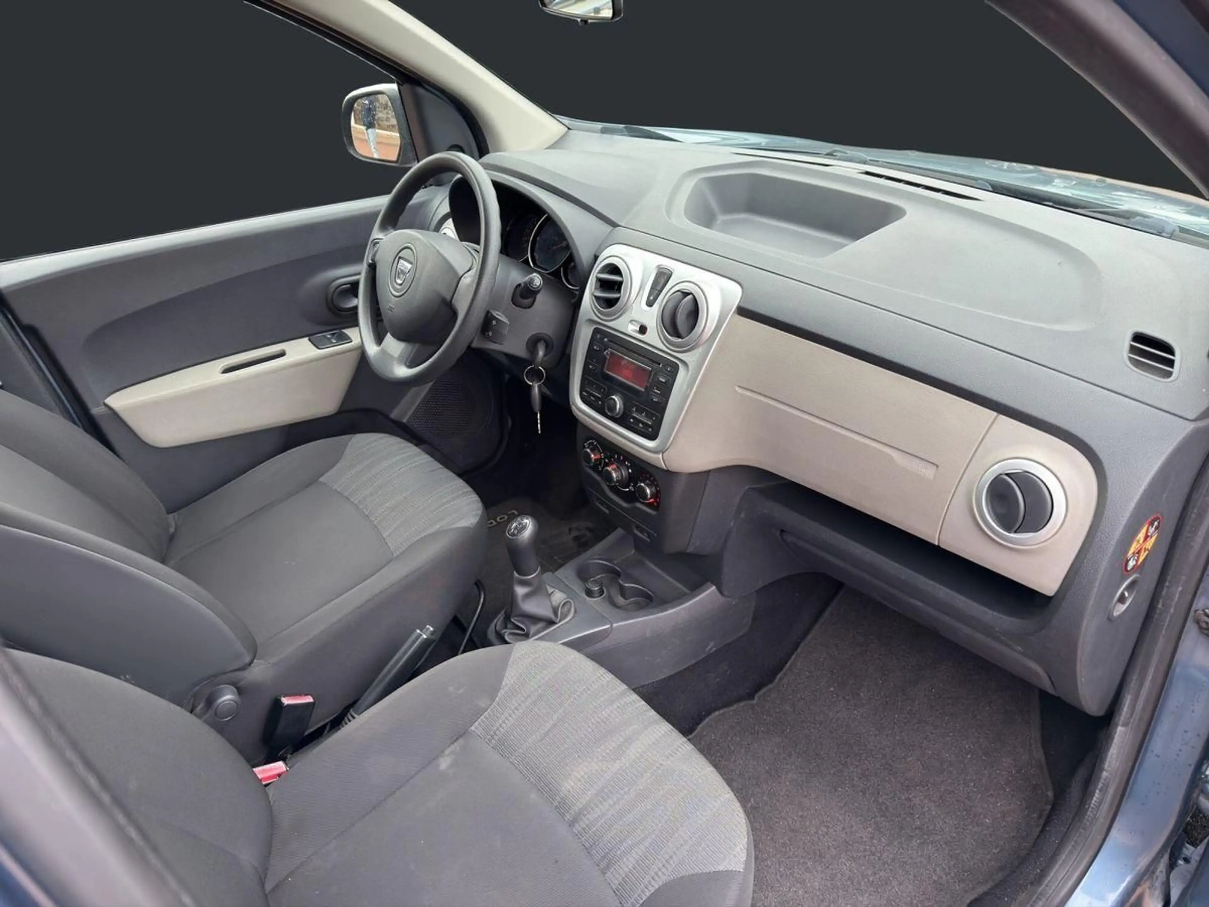Dacia Lodgy Picknick 1.6*7Sitzer*Klima*Tempo* — photo 12