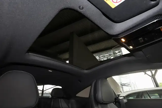 Mercedes-Benz Cle view 8