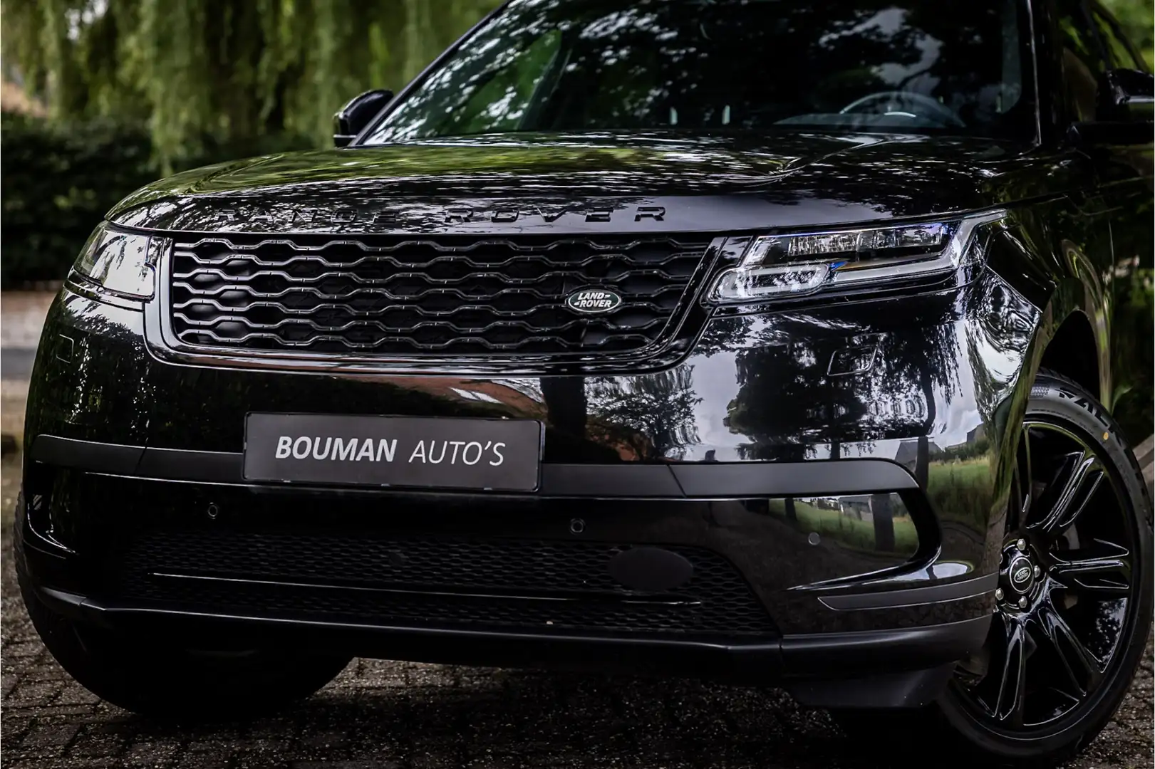 Land Rover Range Rover Velar 2.0 P400e Panorama Meridian Signature Surround Negro - 2