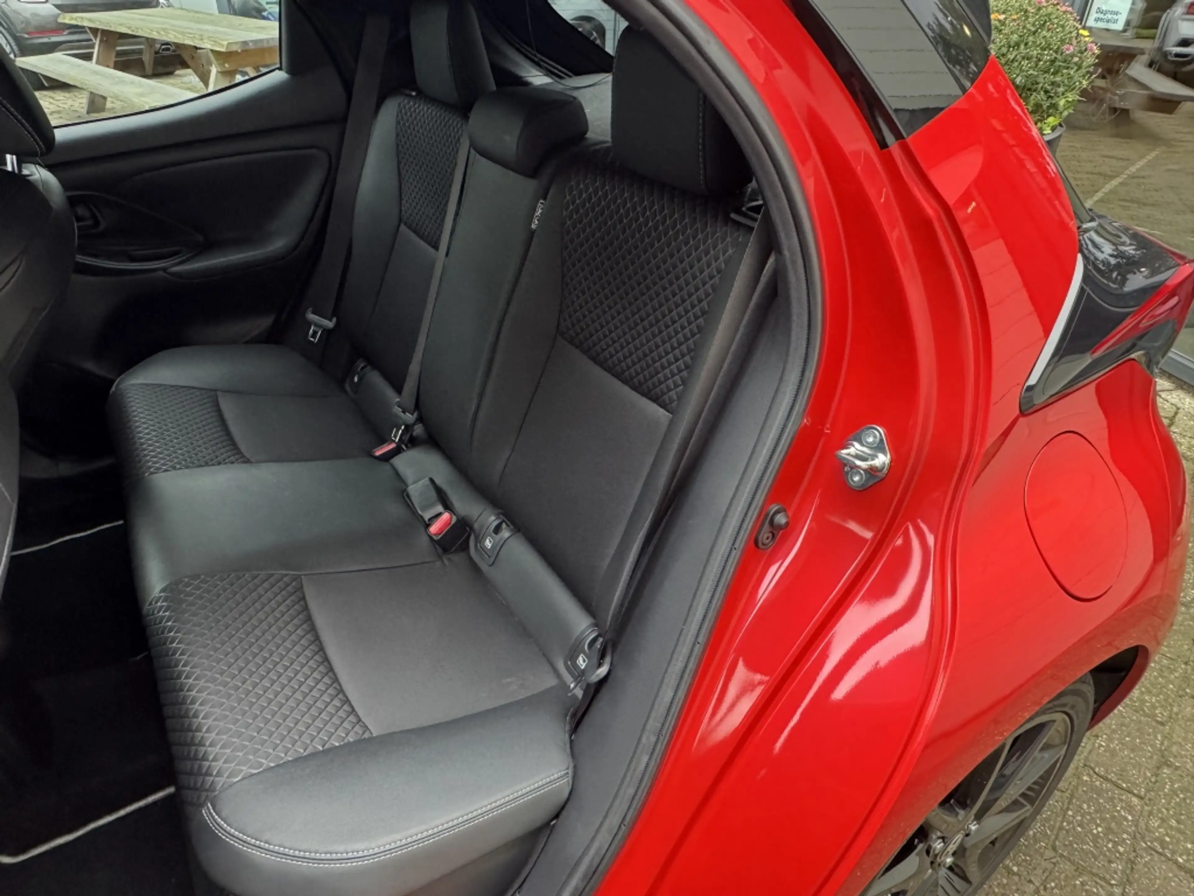 Toyota Yaris 1.5 Hybrid executive Camera/stoelvw/carplay/JBL — photo 12