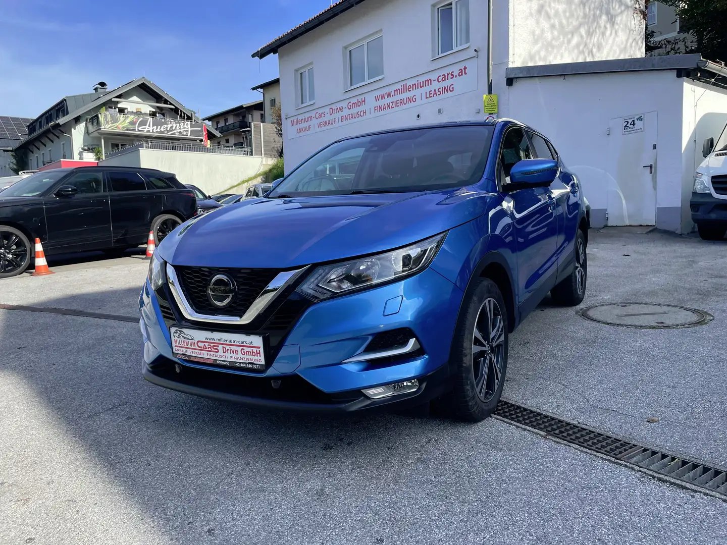 Nissan Qashqai N-Connecta bei Finanzierung Zinssatz fix6,274% Bleu - 1