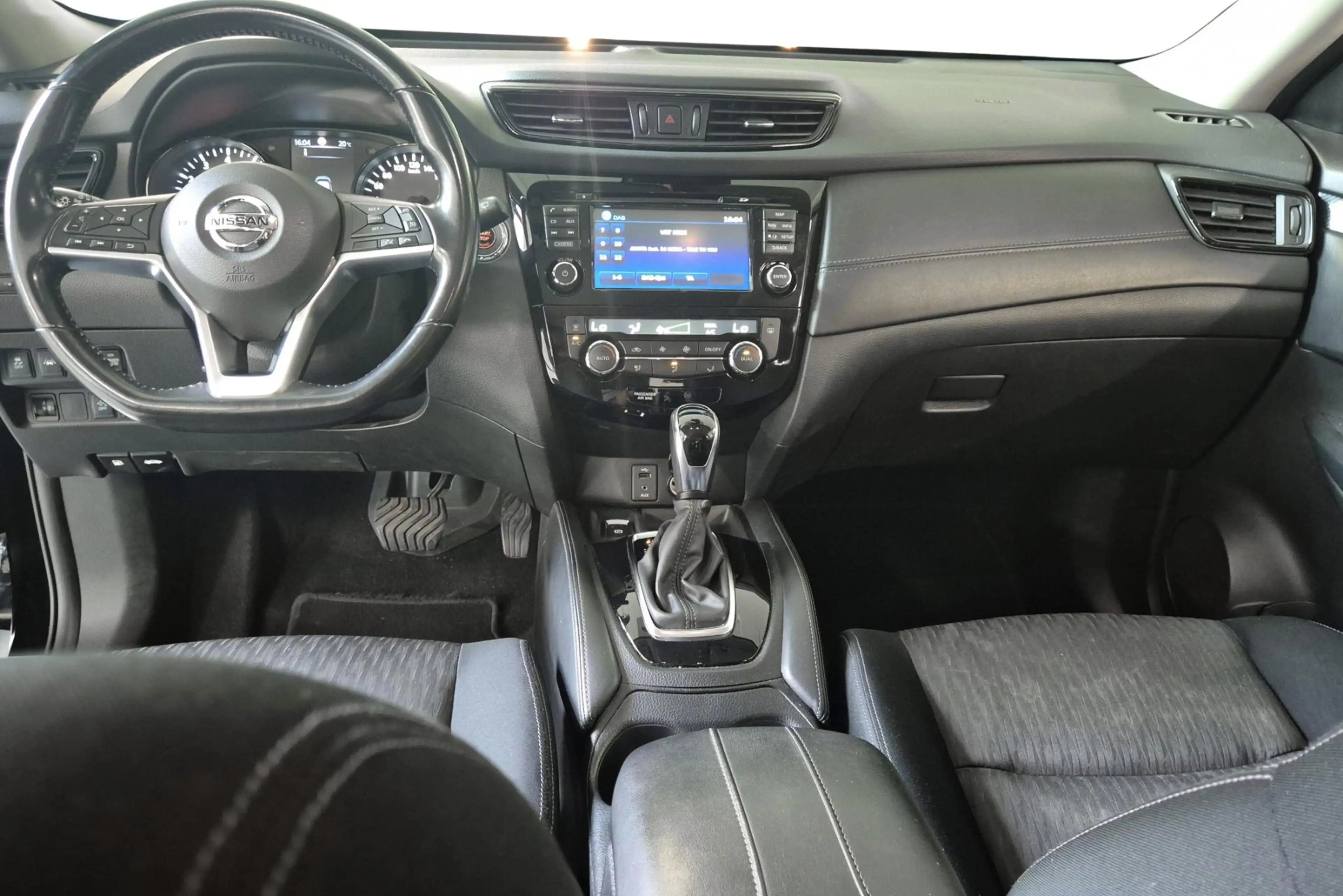 Nissan X-Trail DIG-T 160 DCT N-Connecta Automaat/7 zitplaatsen/36 — photo 14