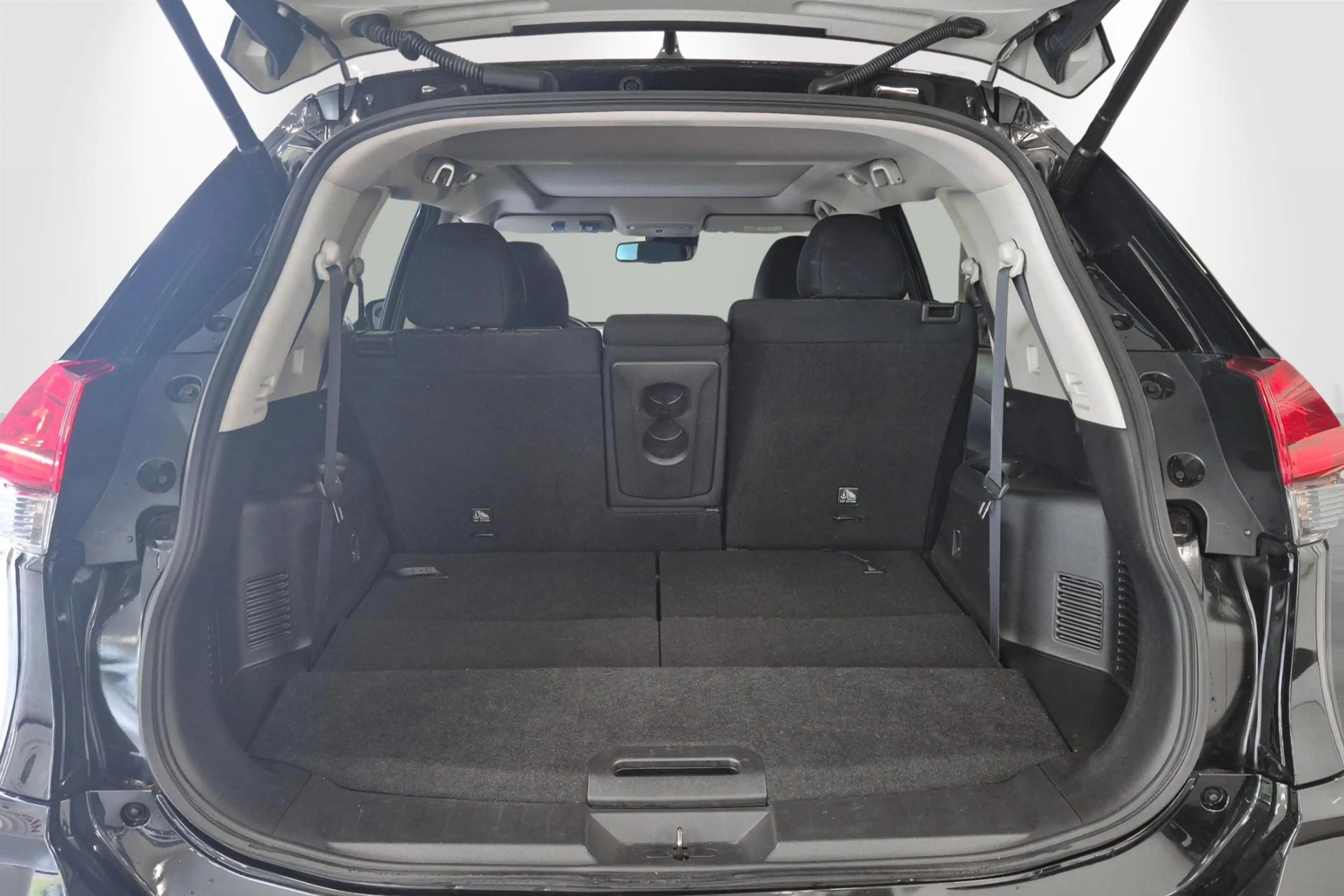 Nissan X-Trail DIG-T 160 DCT N-Connecta Automaat/7 zitplaatsen/36 — photo 10