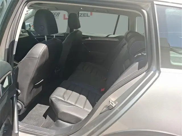 Volkswagen Golf view 11