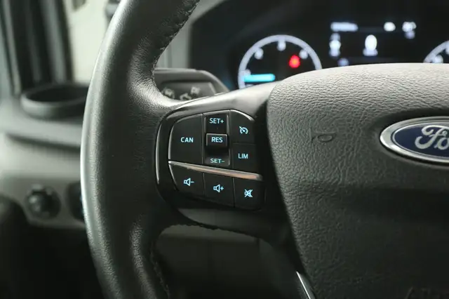 Ford Transit view 14