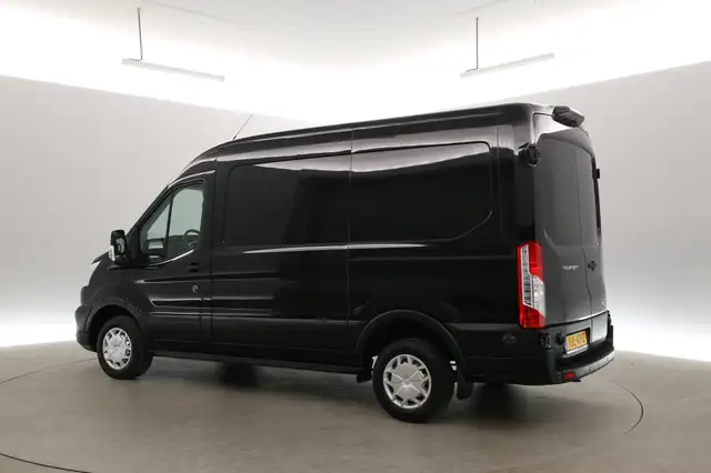 Ford Transit view 4