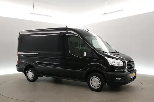 Ford Transit view 6