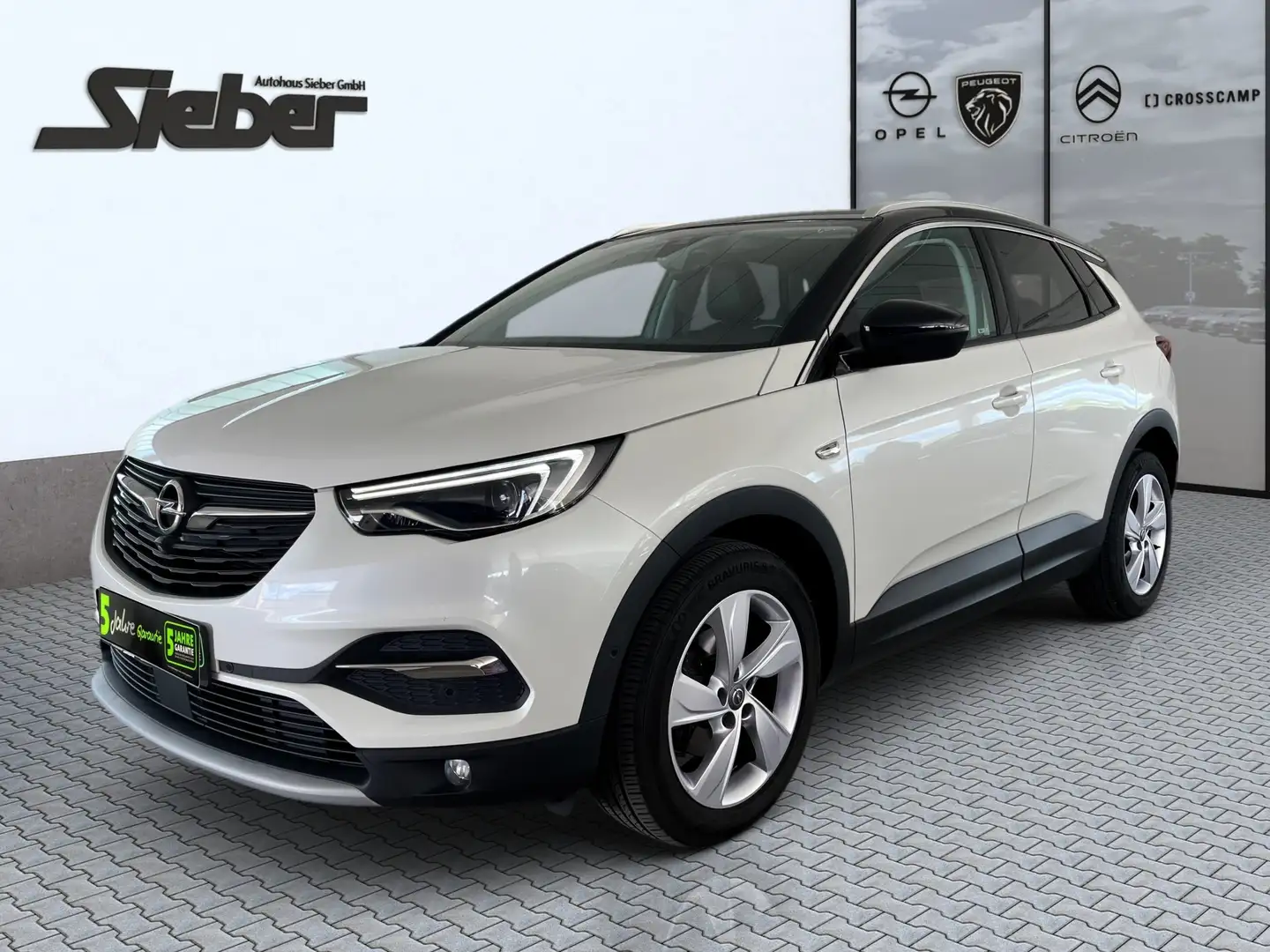 Opel Grandland 1.2 Turbo Ultimate Navi*Kamera*Sitzhzg Weiß - 2