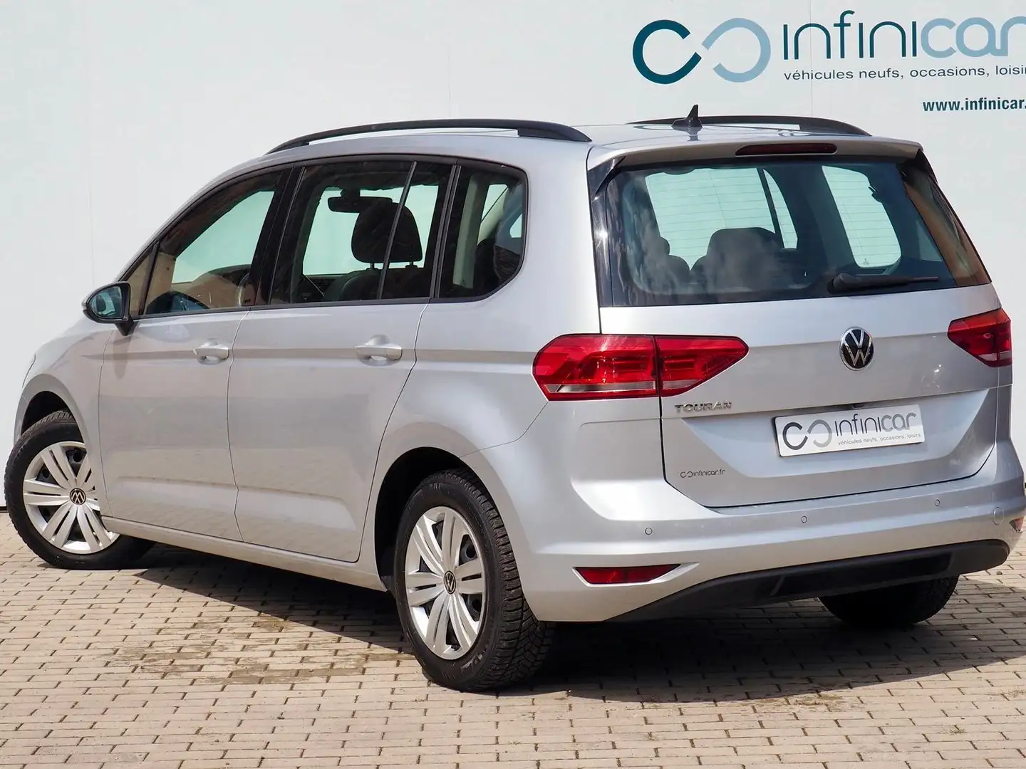 Volkswagen Touran 1.5 TSI EVO 150 7pl Active + Toit pano + Caméra Argent - 2
