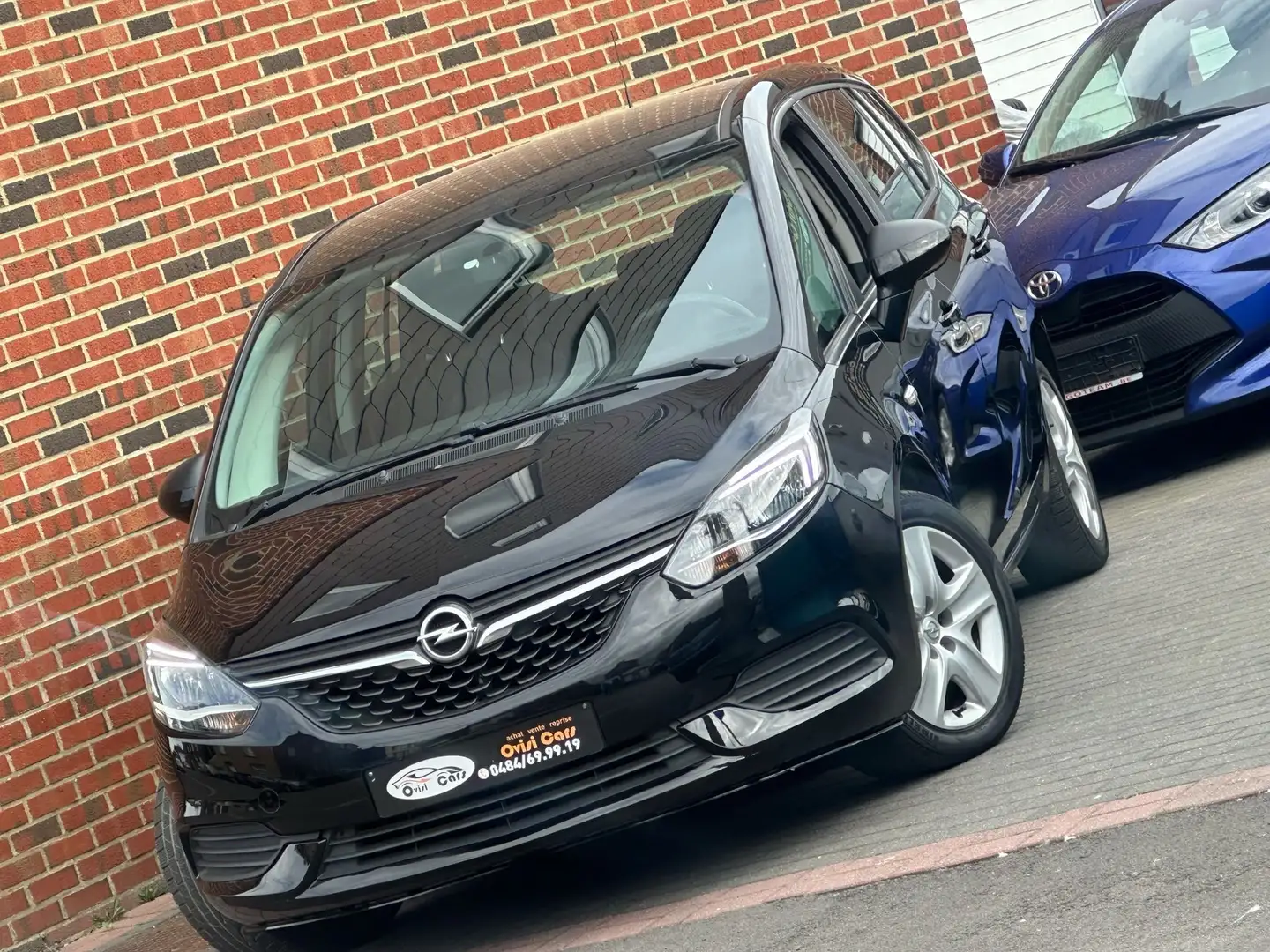 Opel Zafira // PARFAIT ÉTAT // Noir - 1