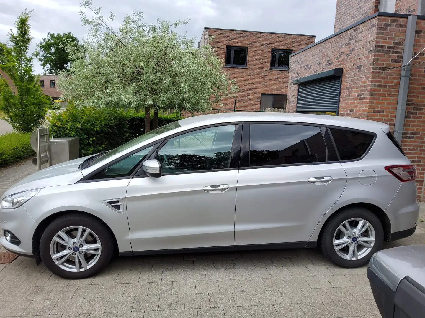 Ford S-Max 2.0 TDCi Business - 1